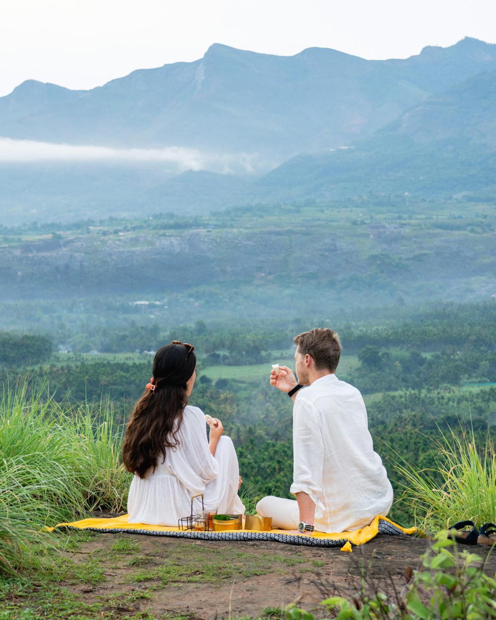 The Mudhouse Marayoor Hotel Munnar Bagian luar foto