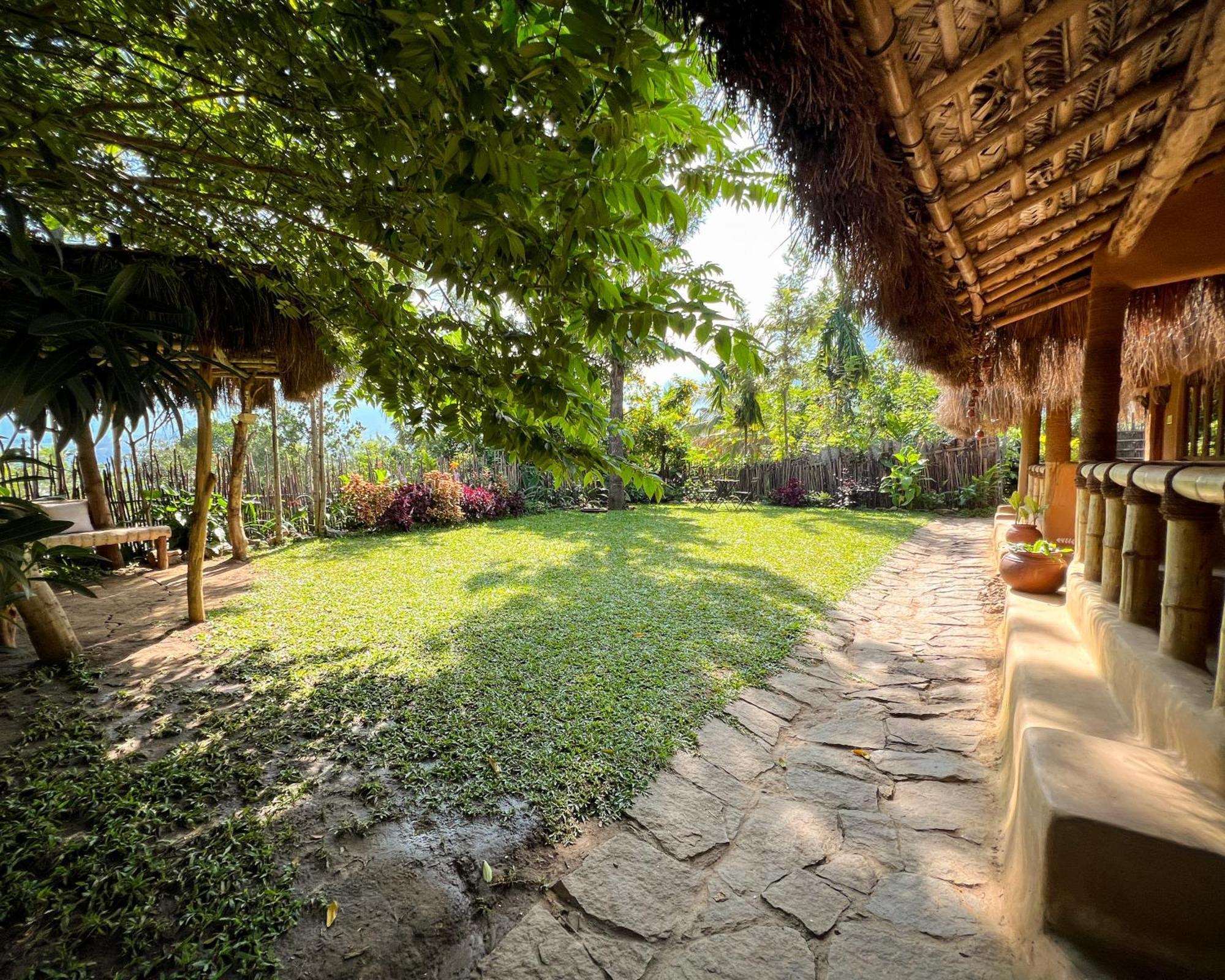 The Mudhouse Marayoor Hotel Munnar Bagian luar foto
